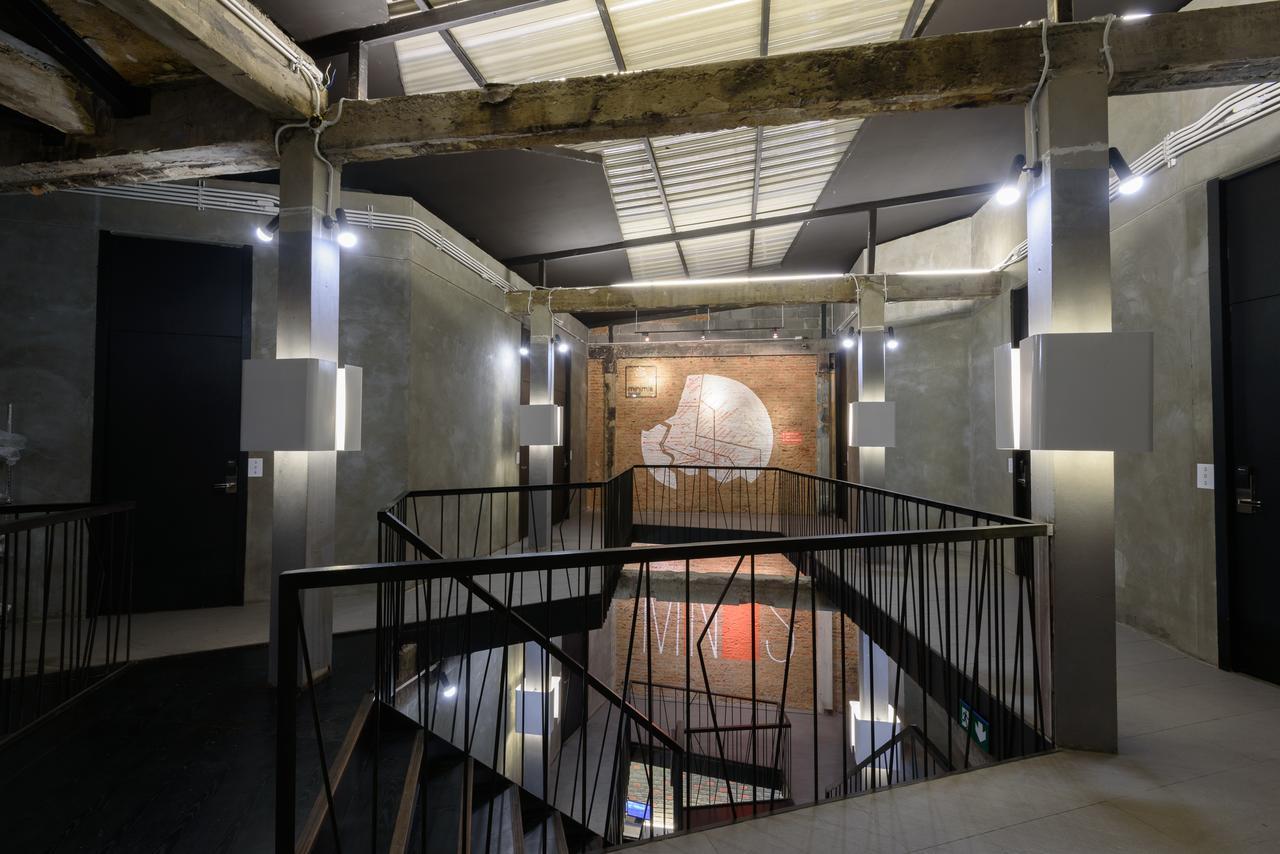 Thrive The Hostel : Patpong By The Belle Bangkok Zewnętrze zdjęcie