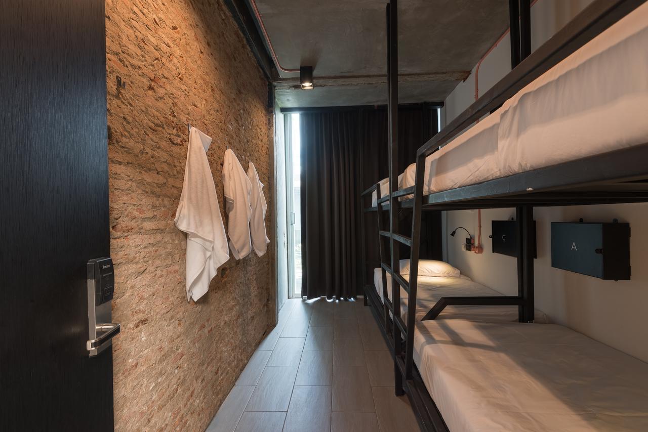 Thrive The Hostel : Patpong By The Belle Bangkok Zewnętrze zdjęcie